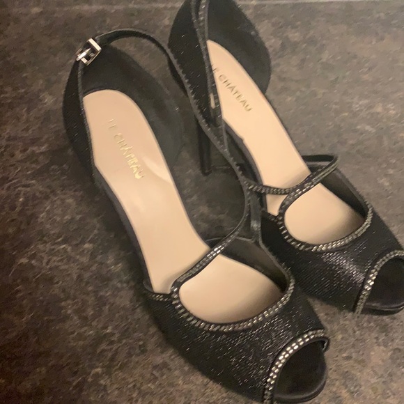 2 for 25$ LE CHÂTEAU- heels - Picture 2 of 4